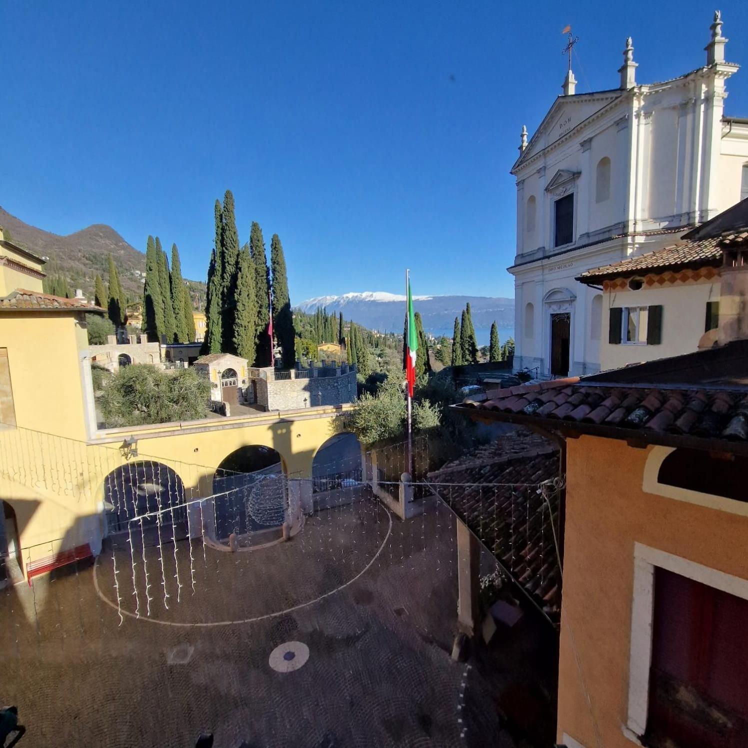 B&B Al Vittoriale Da Maja Gardone Riviera Exteriör bild