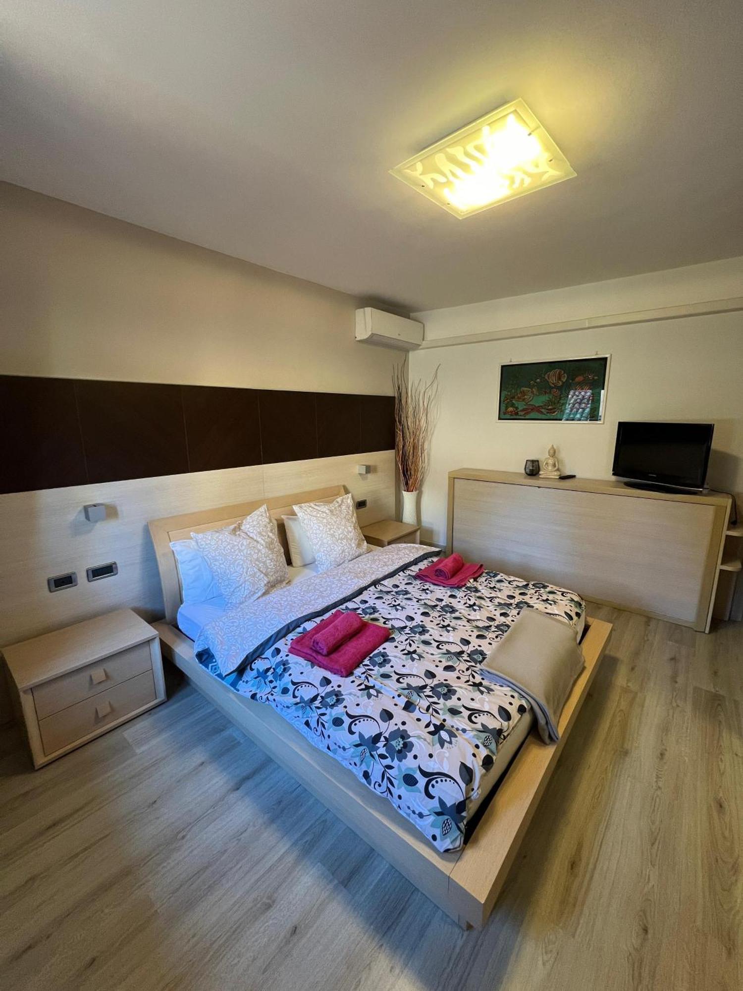 B&B Al Vittoriale Da Maja Gardone Riviera Exteriör bild