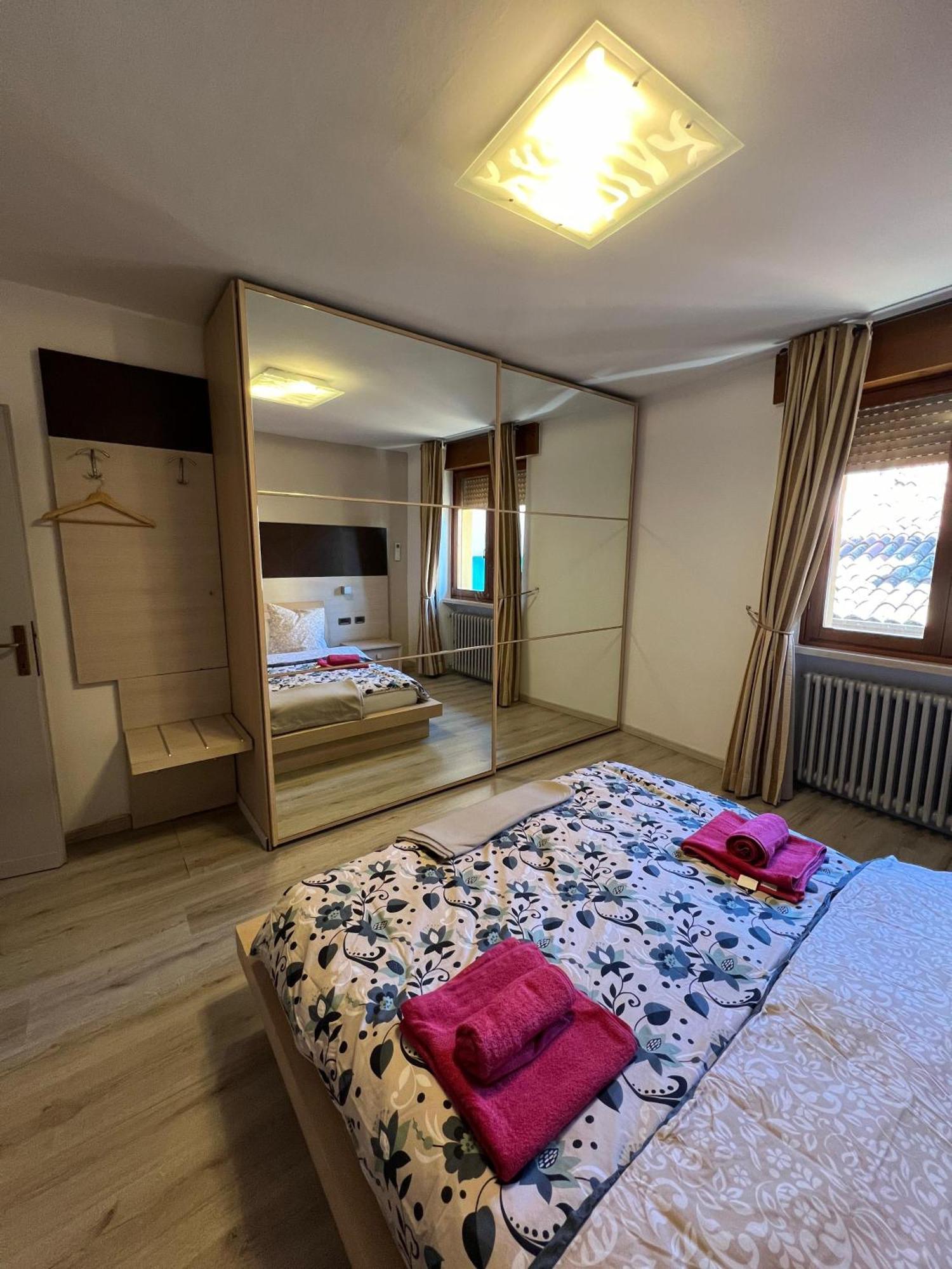 B&B Al Vittoriale Da Maja Gardone Riviera Exteriör bild