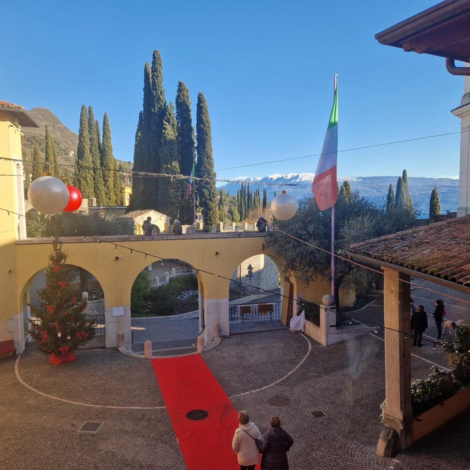 B&B Al Vittoriale Da Maja Gardone Riviera Exteriör bild