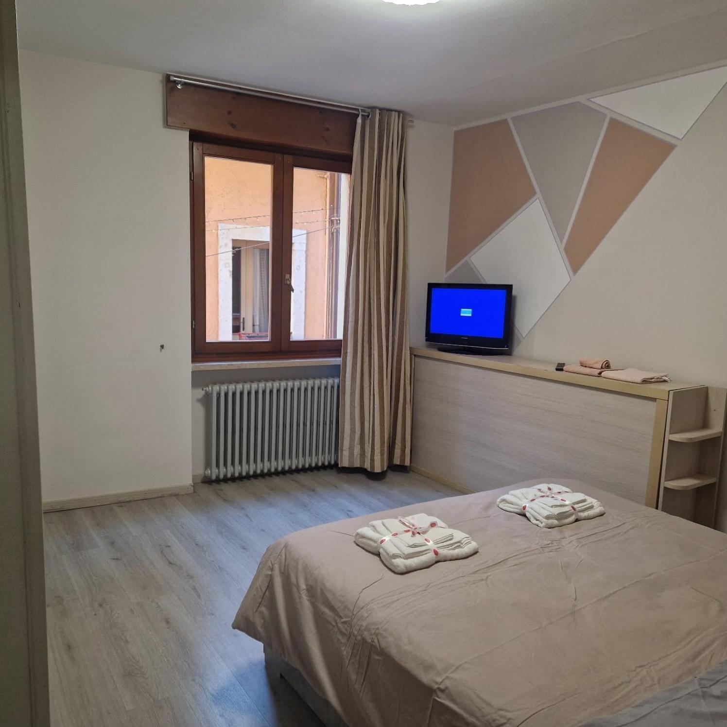 B&B Al Vittoriale Da Maja Gardone Riviera Exteriör bild